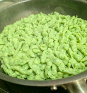 baerlauchspaetzle fertig